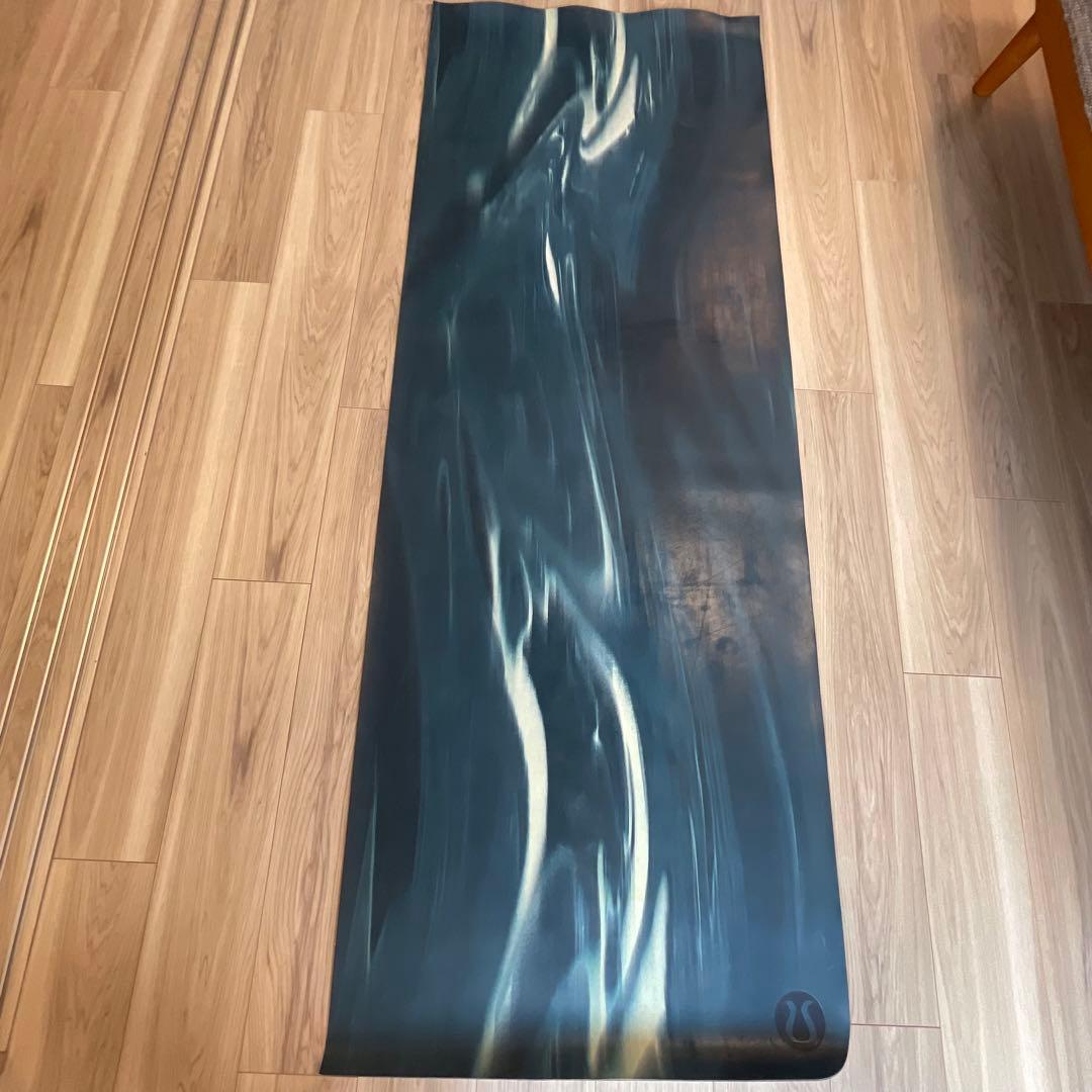 ルルレモン　Lululemon ヨガマット ダークグレー　マーブル模様