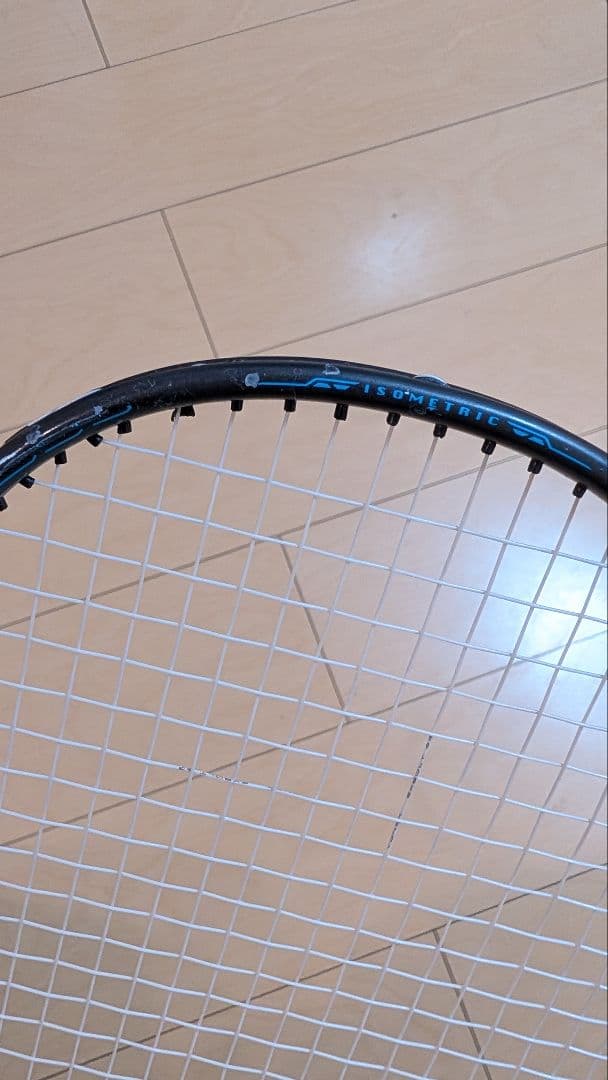 ヨネックスVOLTRIC Z-FORCE Ⅱバドミントンラケット グロメット付