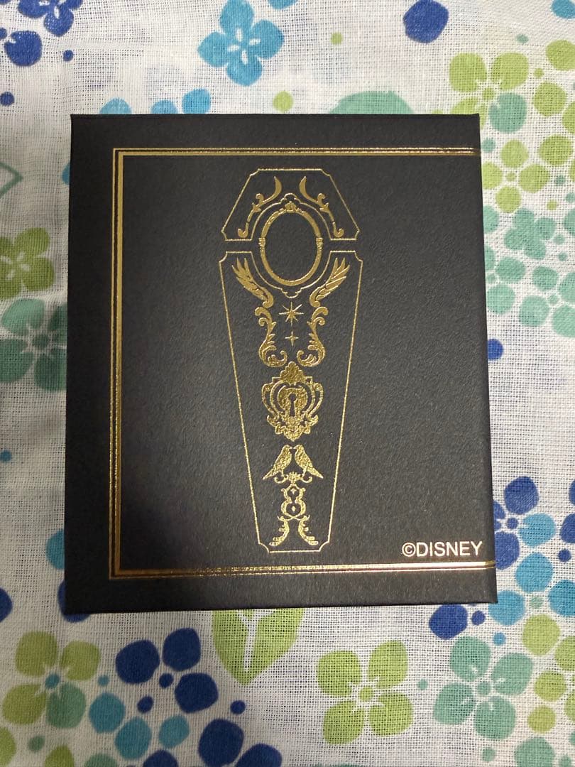 ツイステ ハーツラビュル寮 ピアス