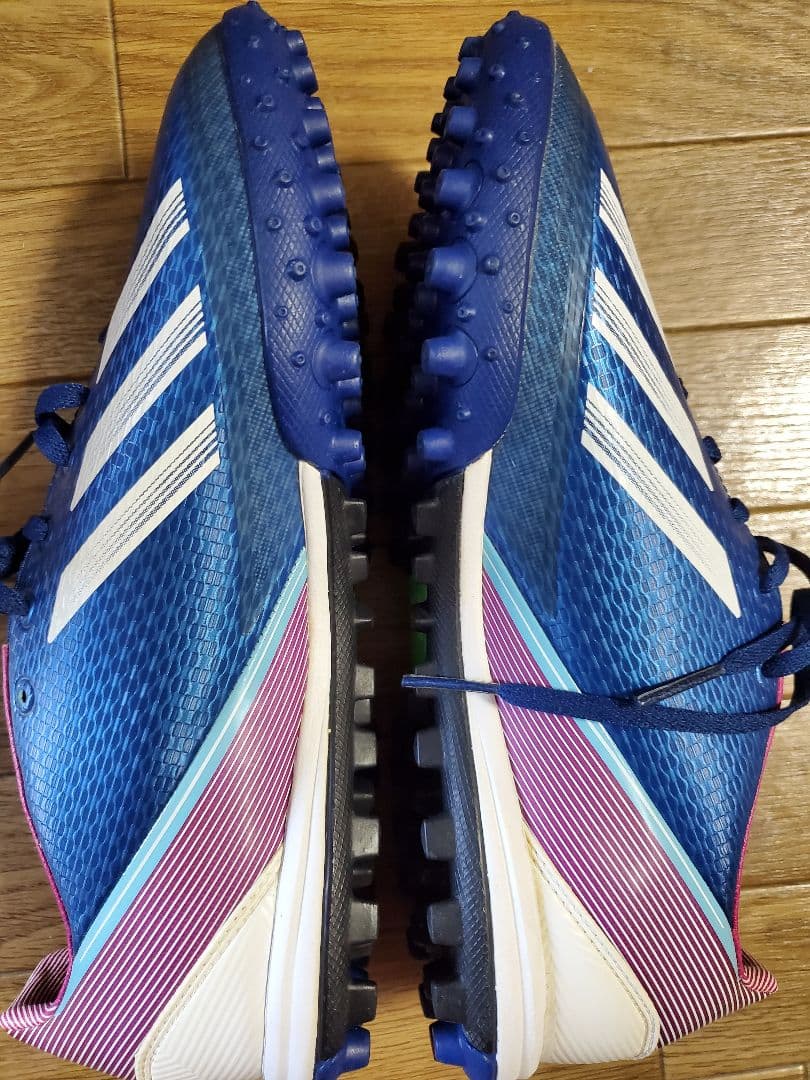 アディダス　F30 TF