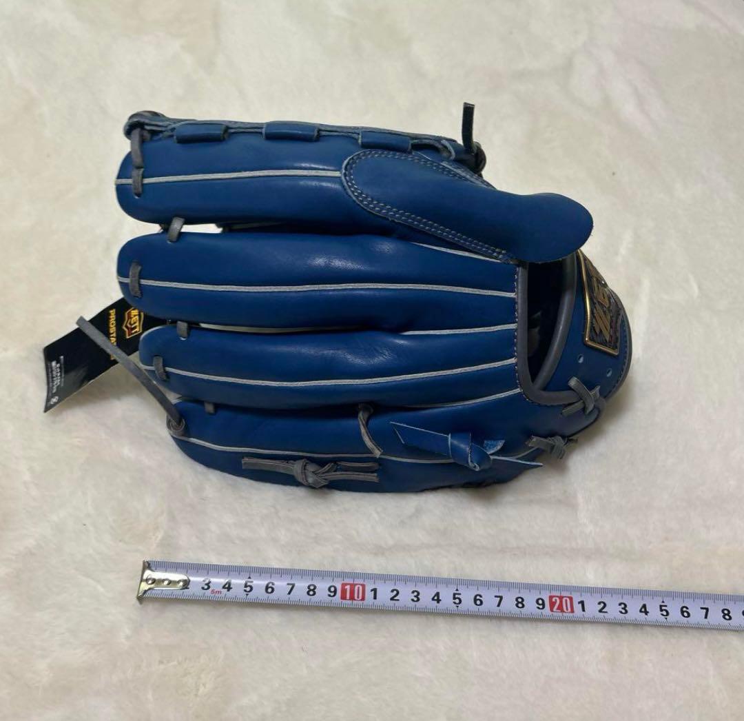 定価税込39600円 ゼットプロステイタス　青柳モデル　軟式　投手用　新品未使用