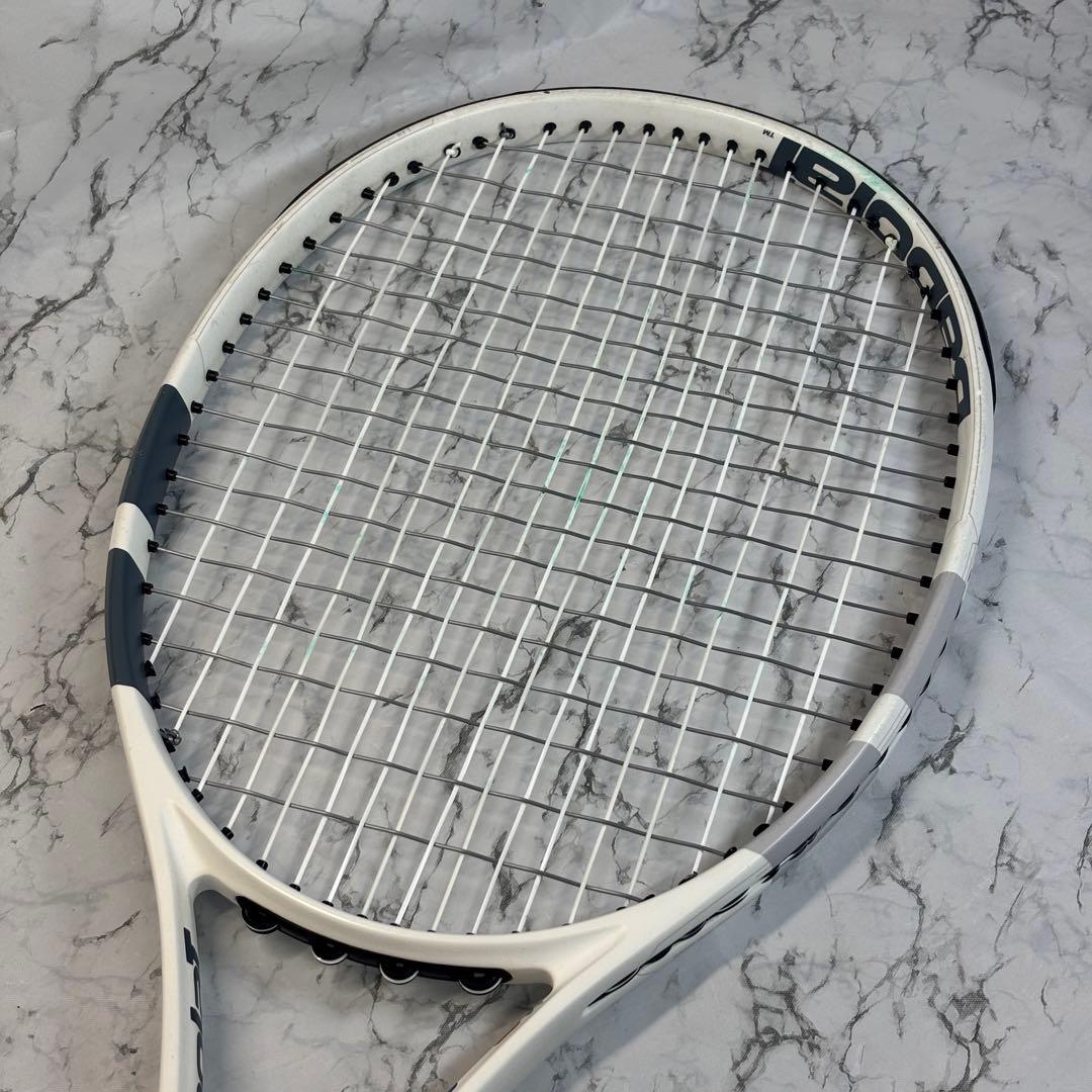 良品　Babolat PureStrike100 G2 テニスラケット人気モデル