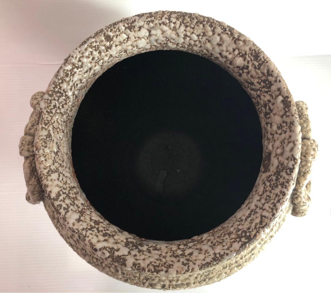 大きなつぼ　剣山　花瓶 壺 花器 花入 骨董品 骨董 茶道具 信楽焼？ 陶器壺