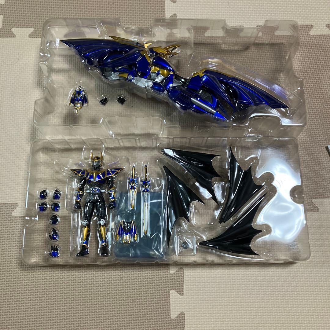 ★22 S.H.F仮面ライダーナイトサバイブ&ダークレイダーセット
