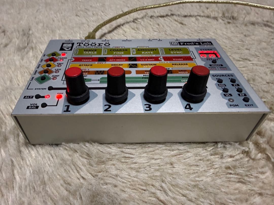 Fred’s Lab Tooro 6voice 4part シンセ