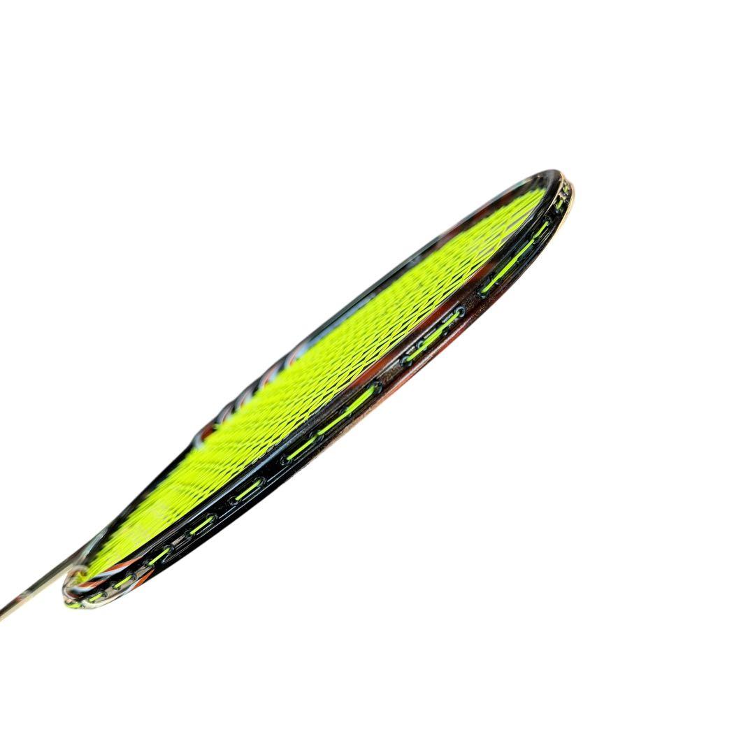 【極美品】YONEX NANOSPEED 9900 2UG5 バドミントン