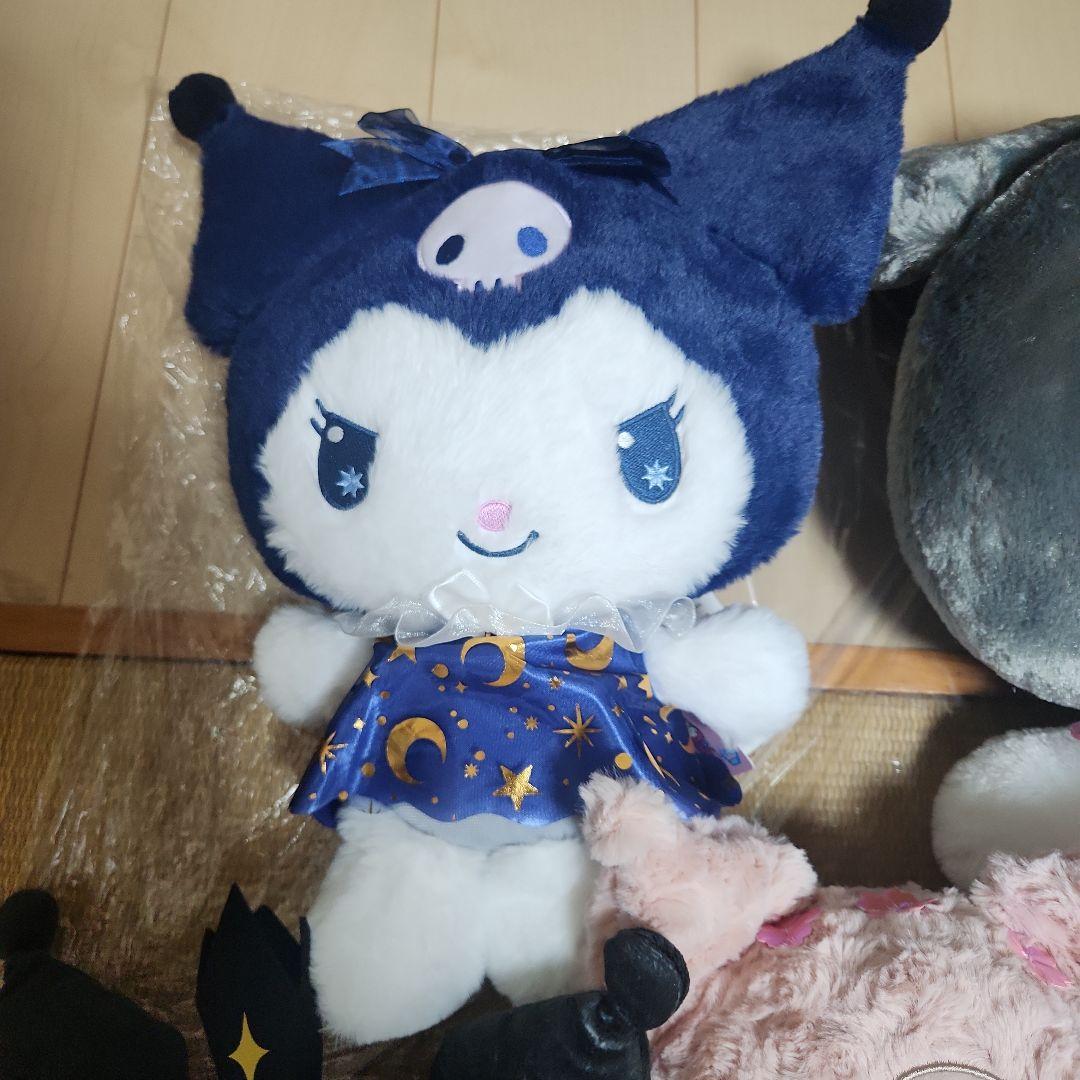 サンリオ　クロミ、ハローキティぬいぐるみ11体セット