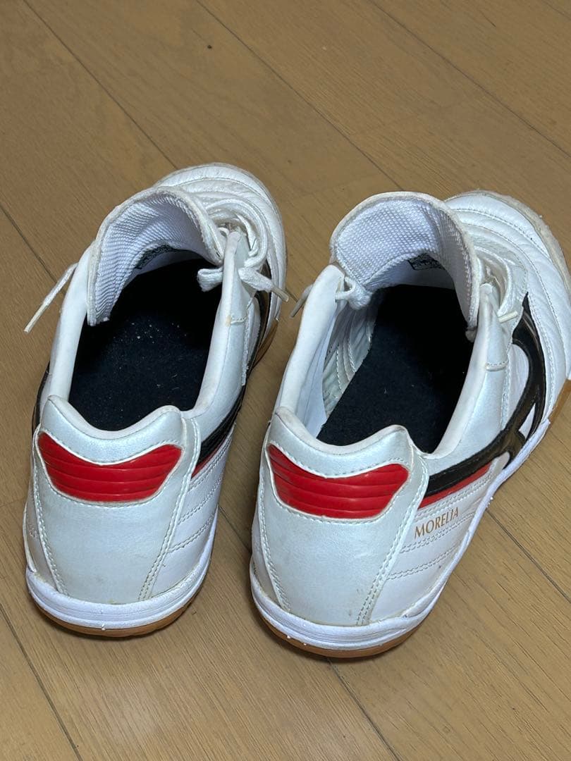 トレーニングシューズ　モレリア