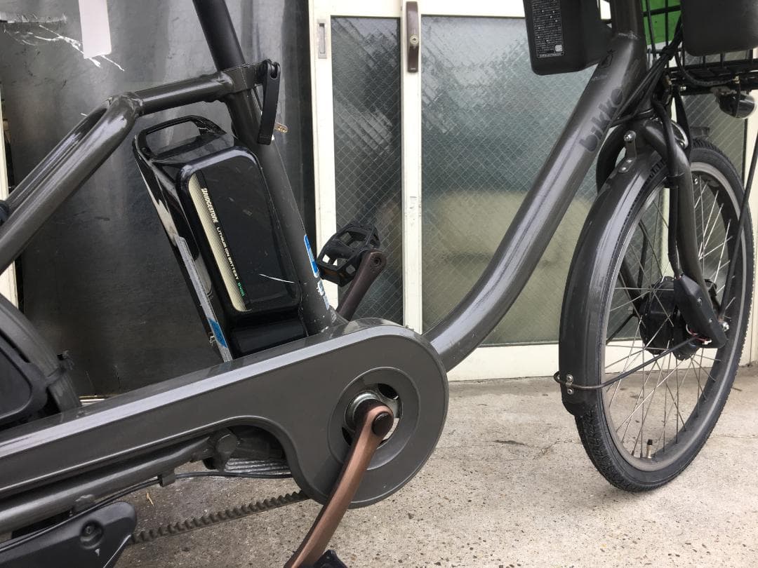 地域限定送料無料　ビッケモブ　回生充電　三人乗り　子供乗せ　神戸　電動自転車