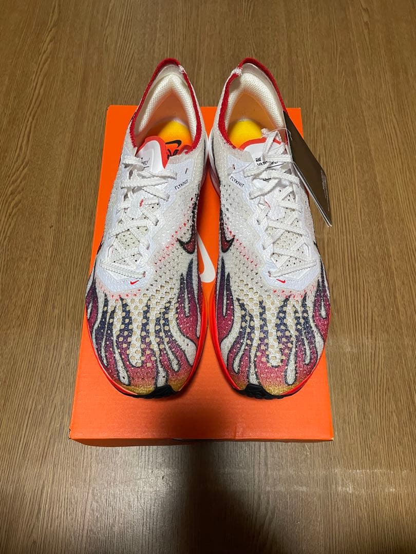 ☆新品未使用☆ナイキ（NIKE）ズームXヴェイパーフライネクスト３%