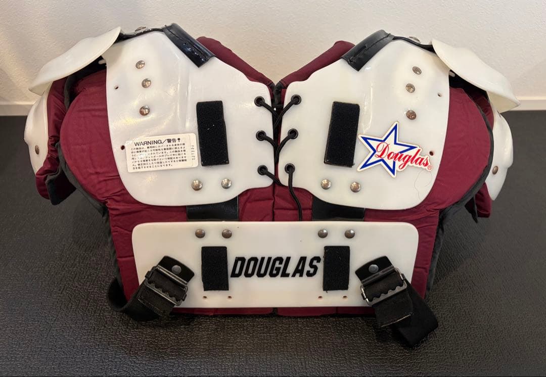 【値下げ】Douglas QBM ショルダーパッド エンジ色