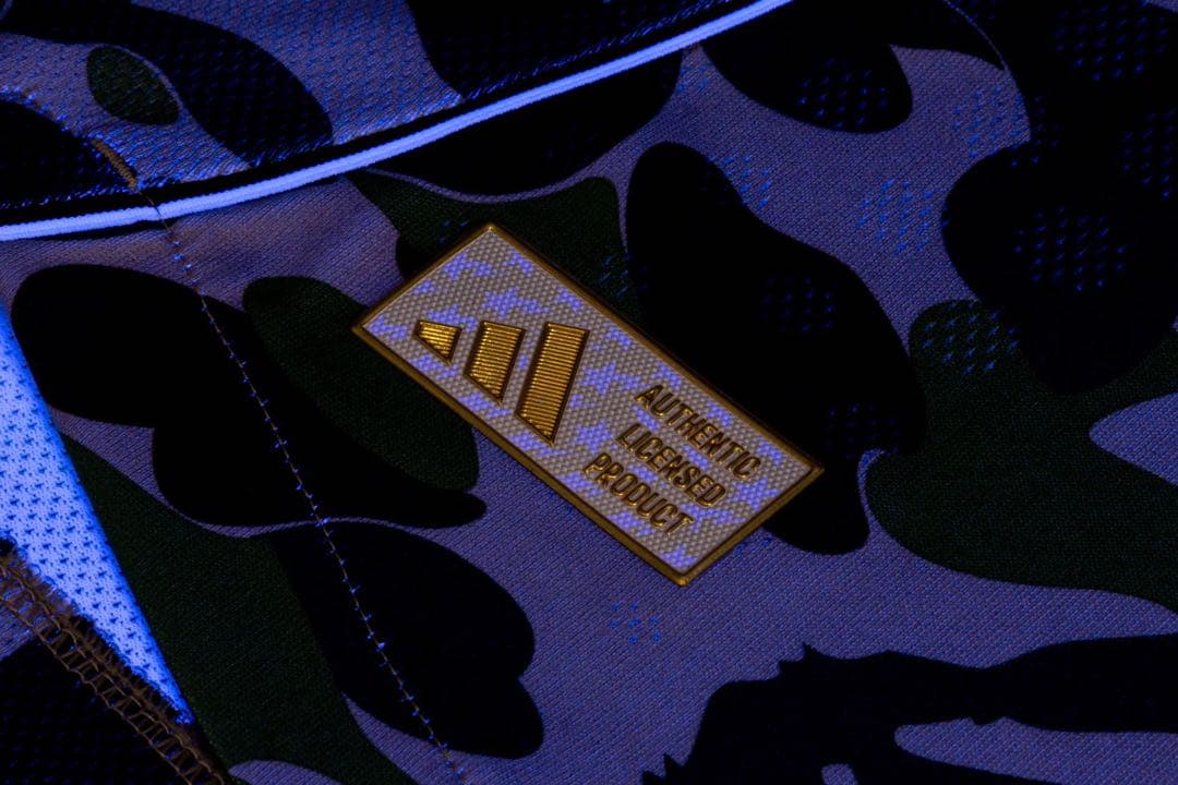 【最終お値下げ】A BATHING APE ×adidas ジャージ M