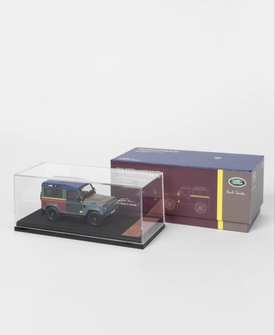 ランドローバー ディフェンダー 1/43 ミニカー　By Paul Smith