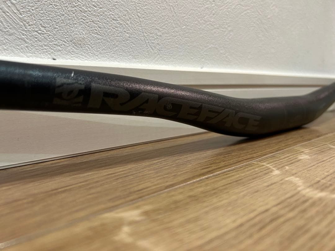 【Φ35mm】RACE FACE ハンドルバー　turbine 780mm