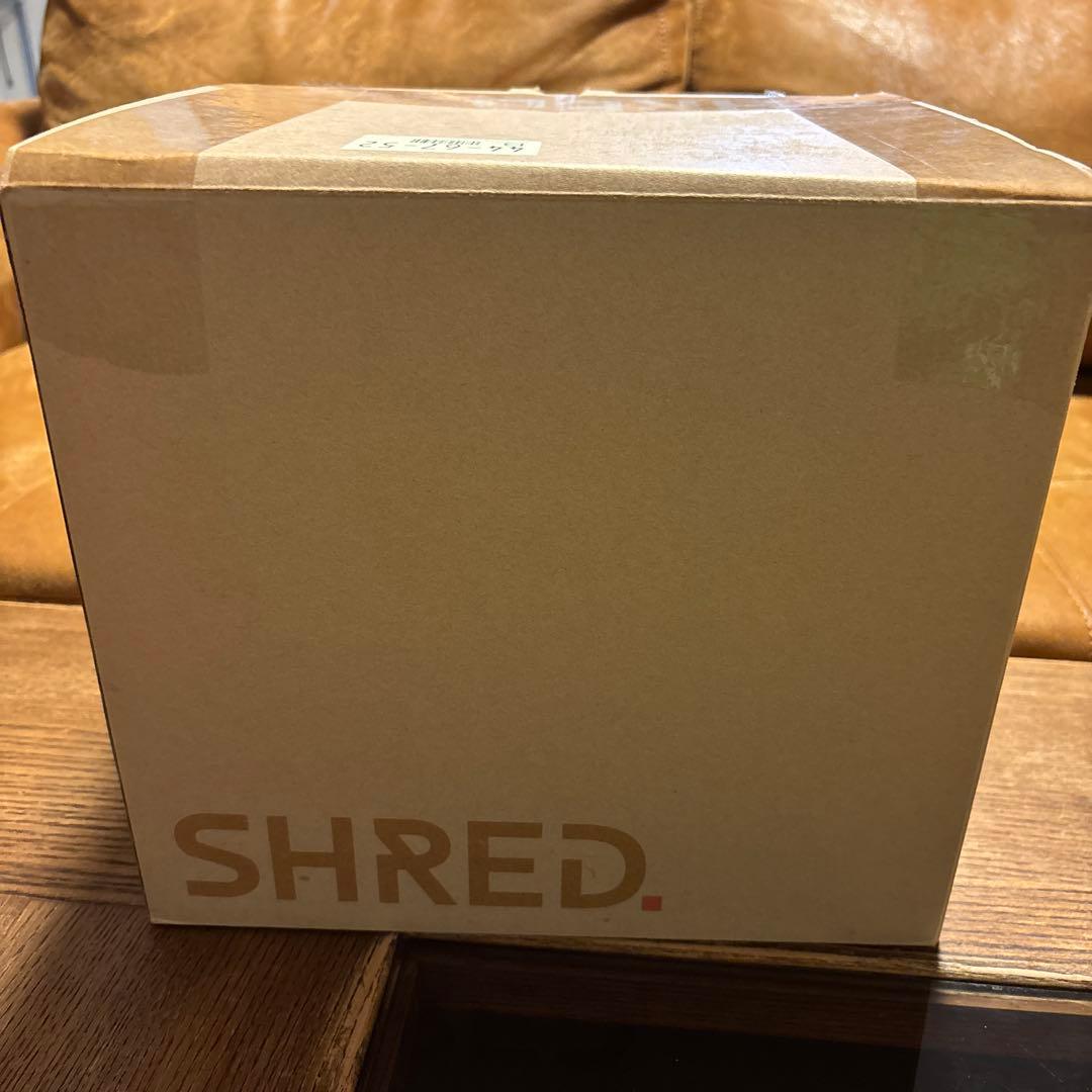新品未使用mini SHRED. スキー用ヘルメット 青