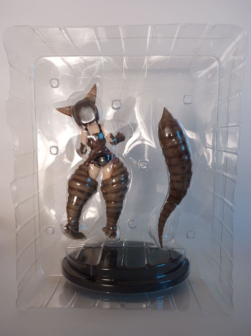 【美品】ウルトラ怪獣擬人化計画 ゴモラ フィギュア