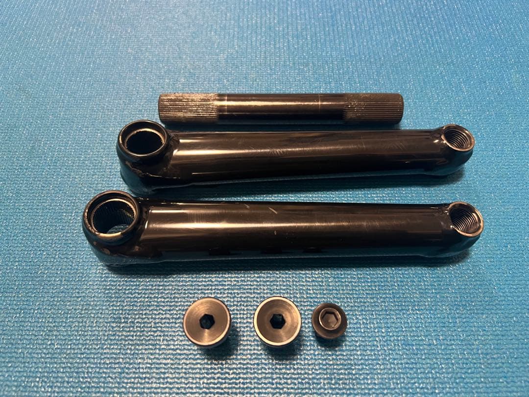 パーツ BMX Cult crew 3pcs cranks,165mm,19mmAxle