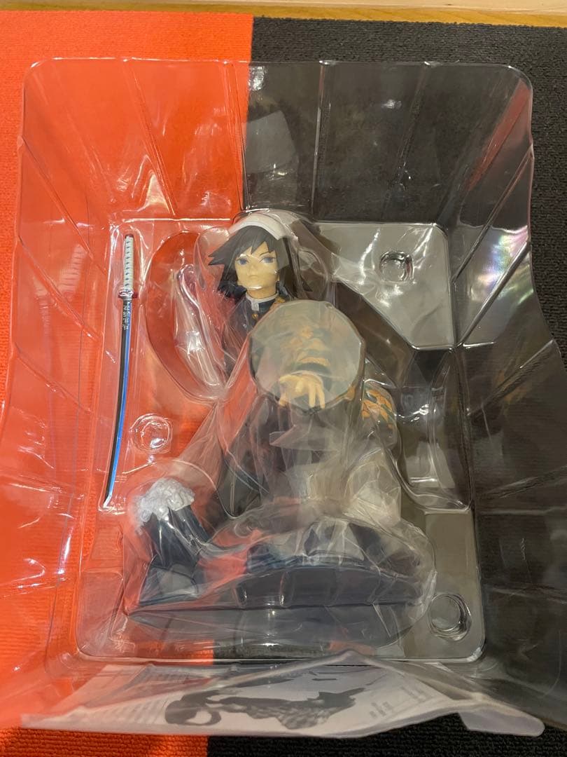 鬼滅の刃　ARTFX J フィギュア　冨岡義勇