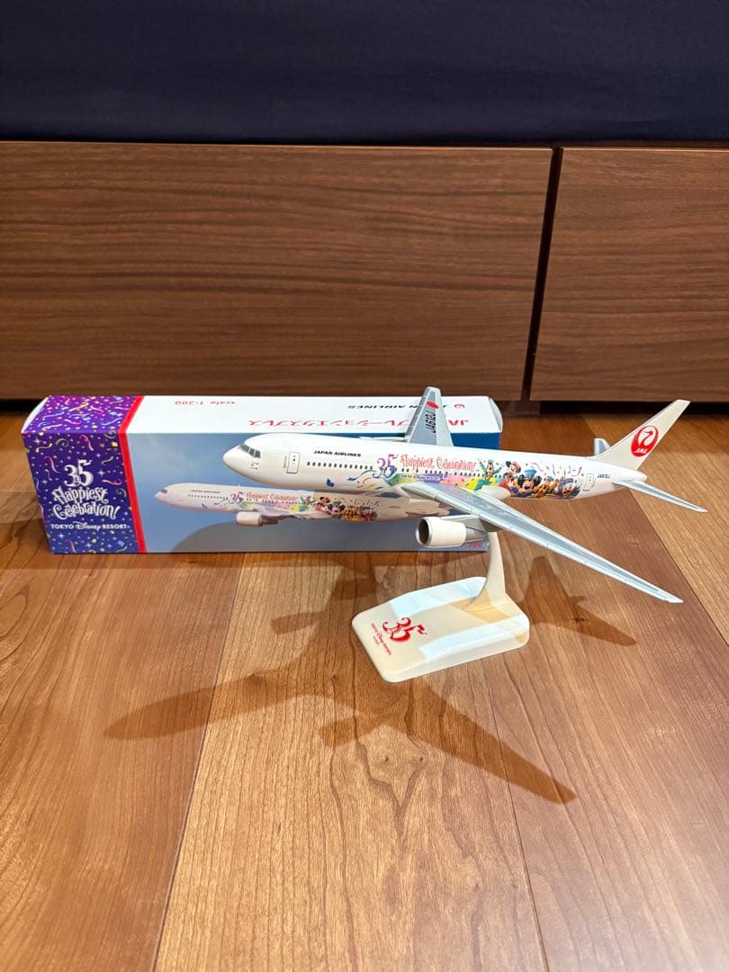ディズニー　35周年　JAL モデルプレーン　1/200