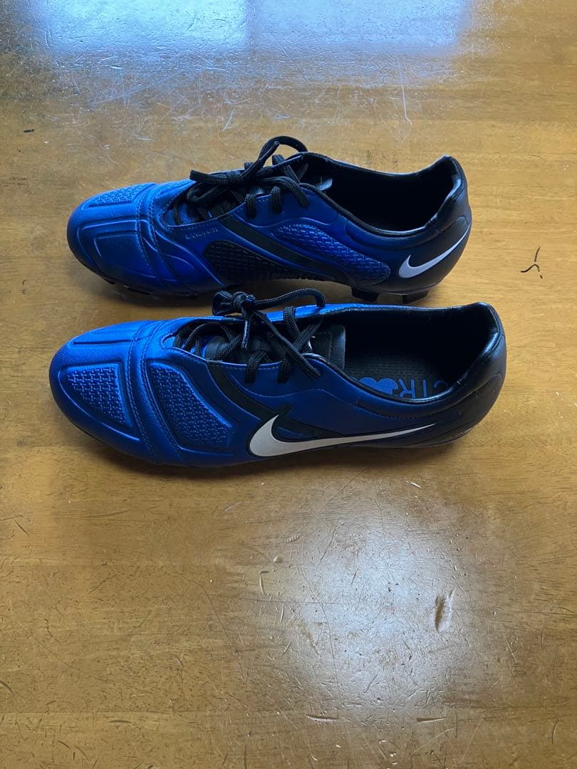 ナイキ CTR360 エリート FG