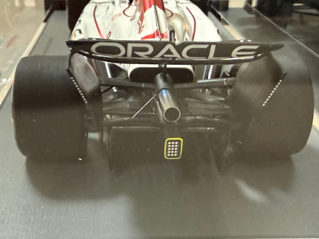 スパーク spark 1/18 RB21 2025日本GP M.フェルスタッペン