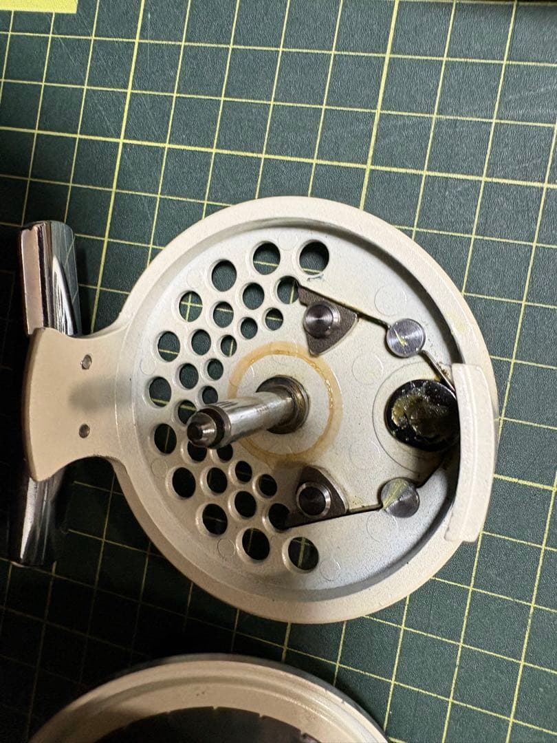 SHIMANO チヌマチック　1000EV 美品&SZM エキスパート　黒鯛