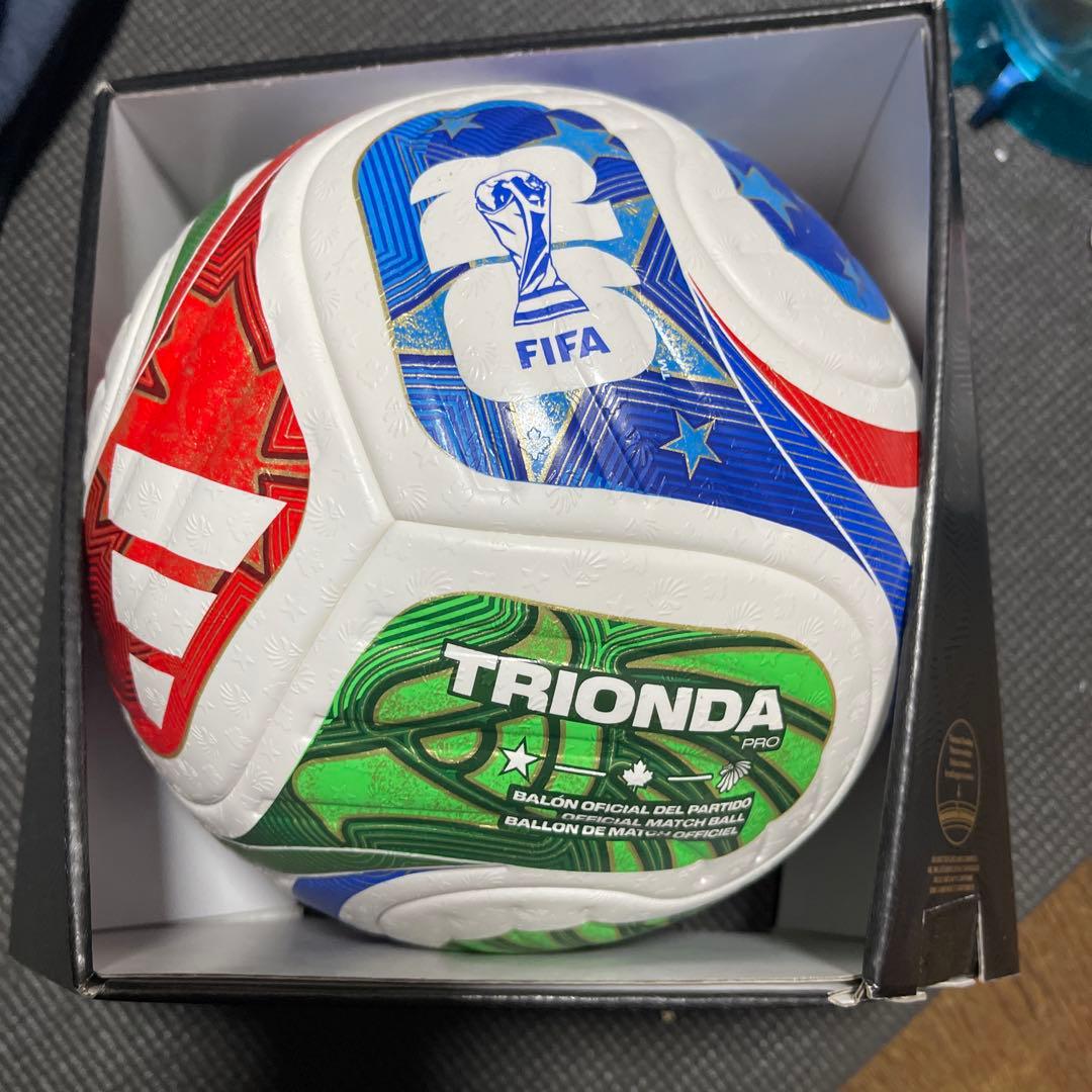 新品　FIFAワールドカップ26 北中米　公式球　5号　adidas