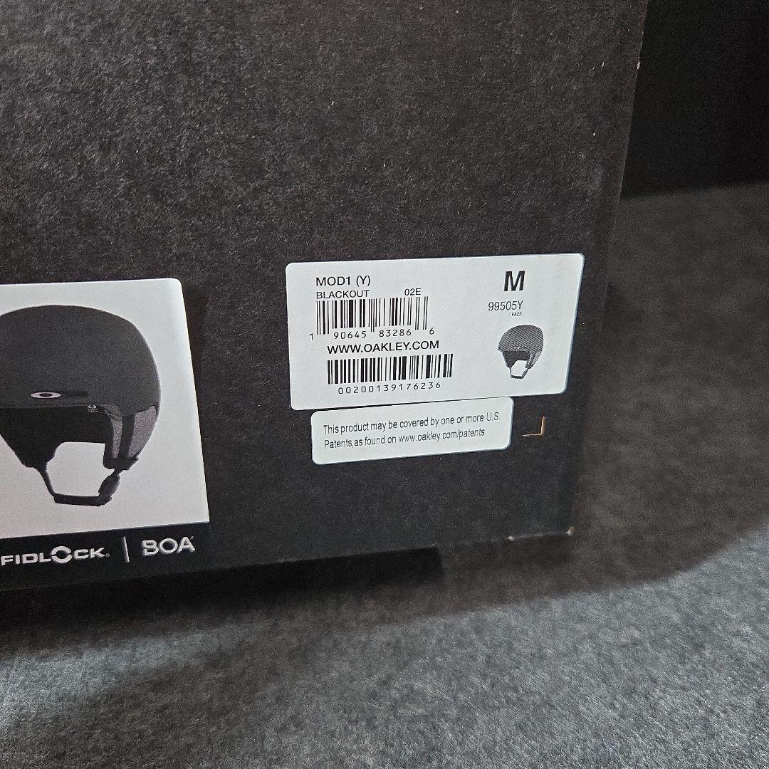 OAKLEY ヘルメット