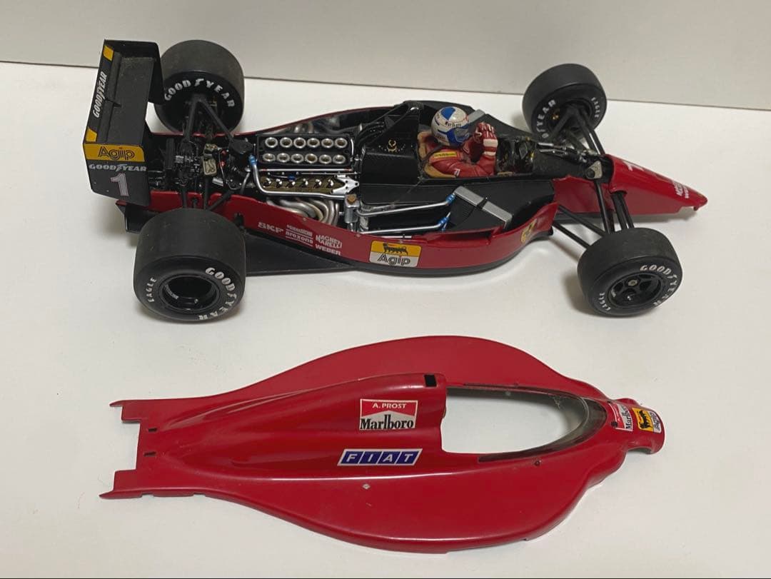激レア　フェラーリ 641/2 F1-90 1/18 ミニカー　EXOTO