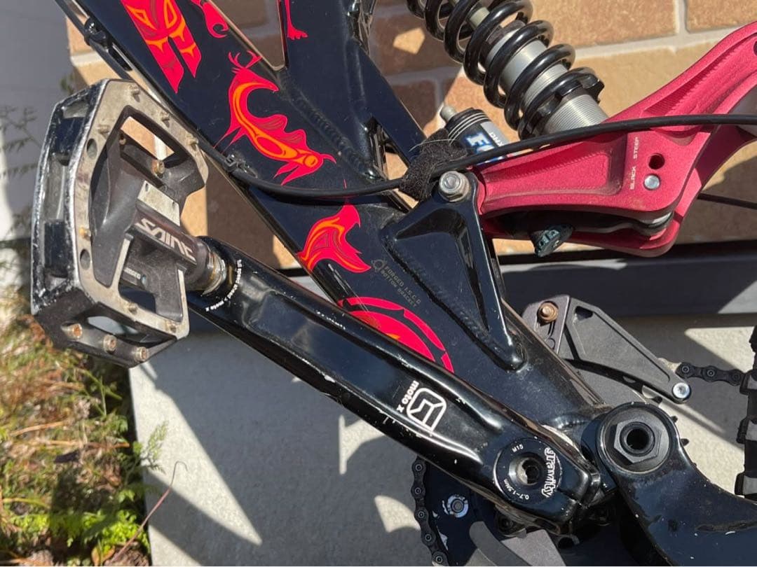 自転車本体 SPECIALIZDED MOUNTAIN BIKE