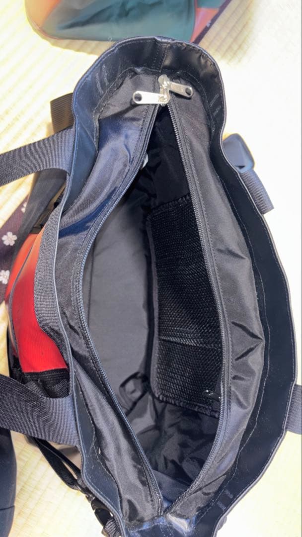 THE NORTH FACE ライド・メッセンジャーバッグ 黒/赤