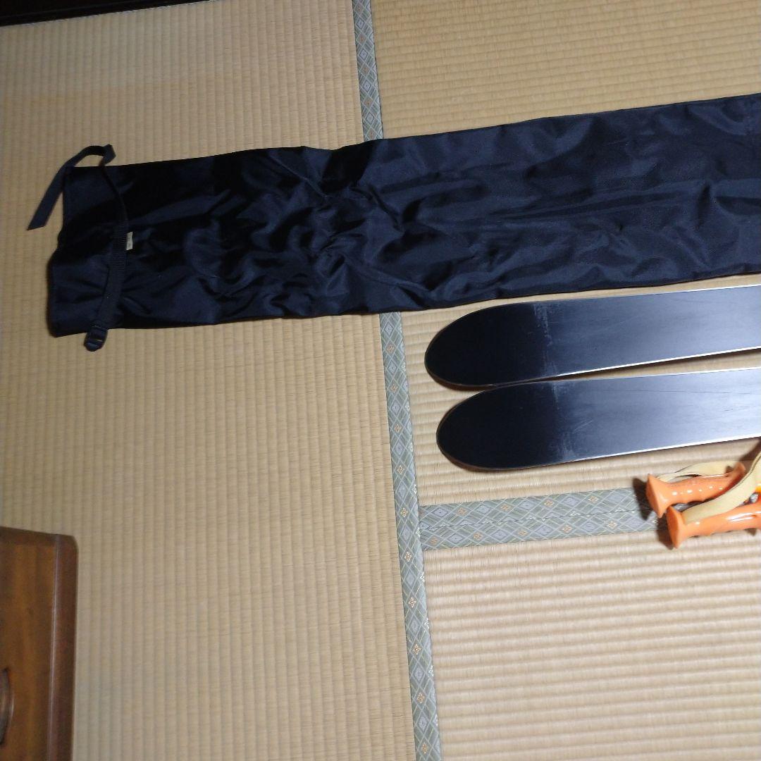 K2のスキー板とSALOMONのビンディングの スキーセット