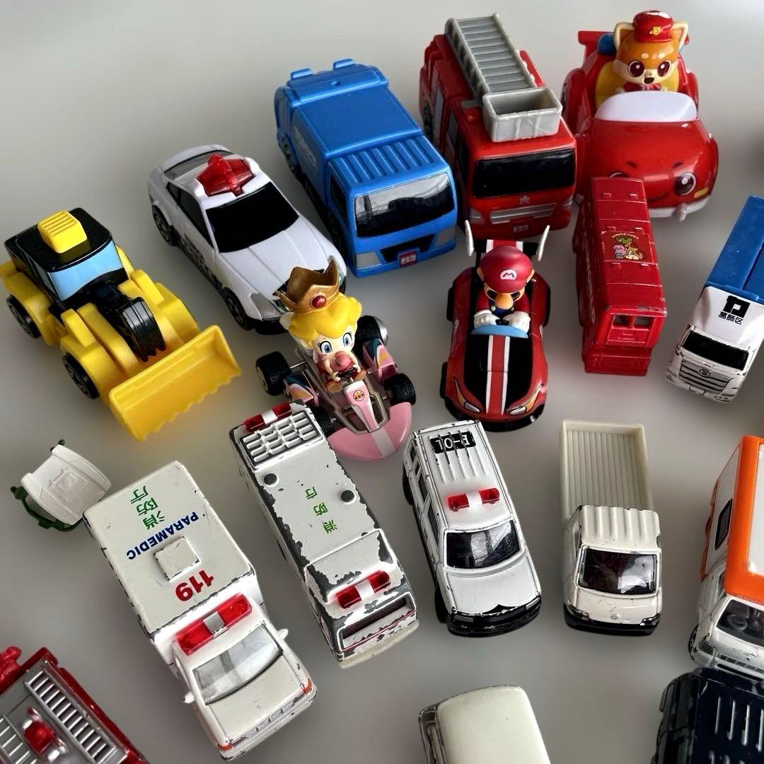 ミニカーいろいろ まとめて 53個