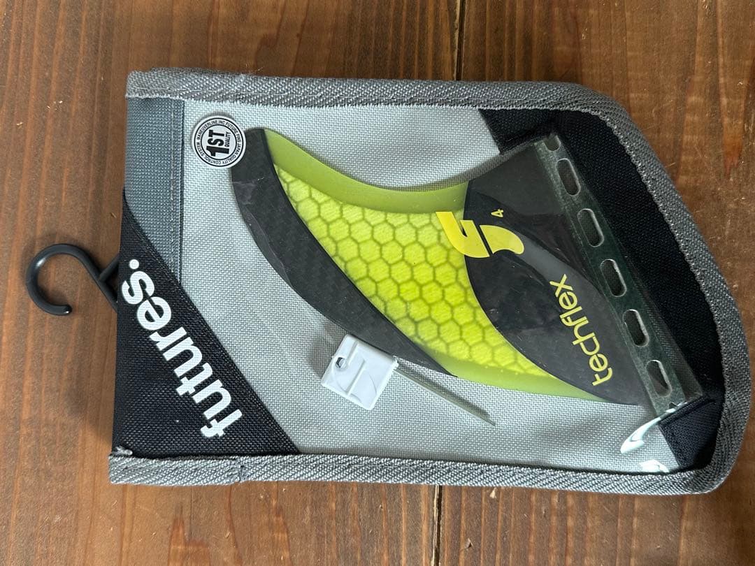 future techflex F4 フィンセット