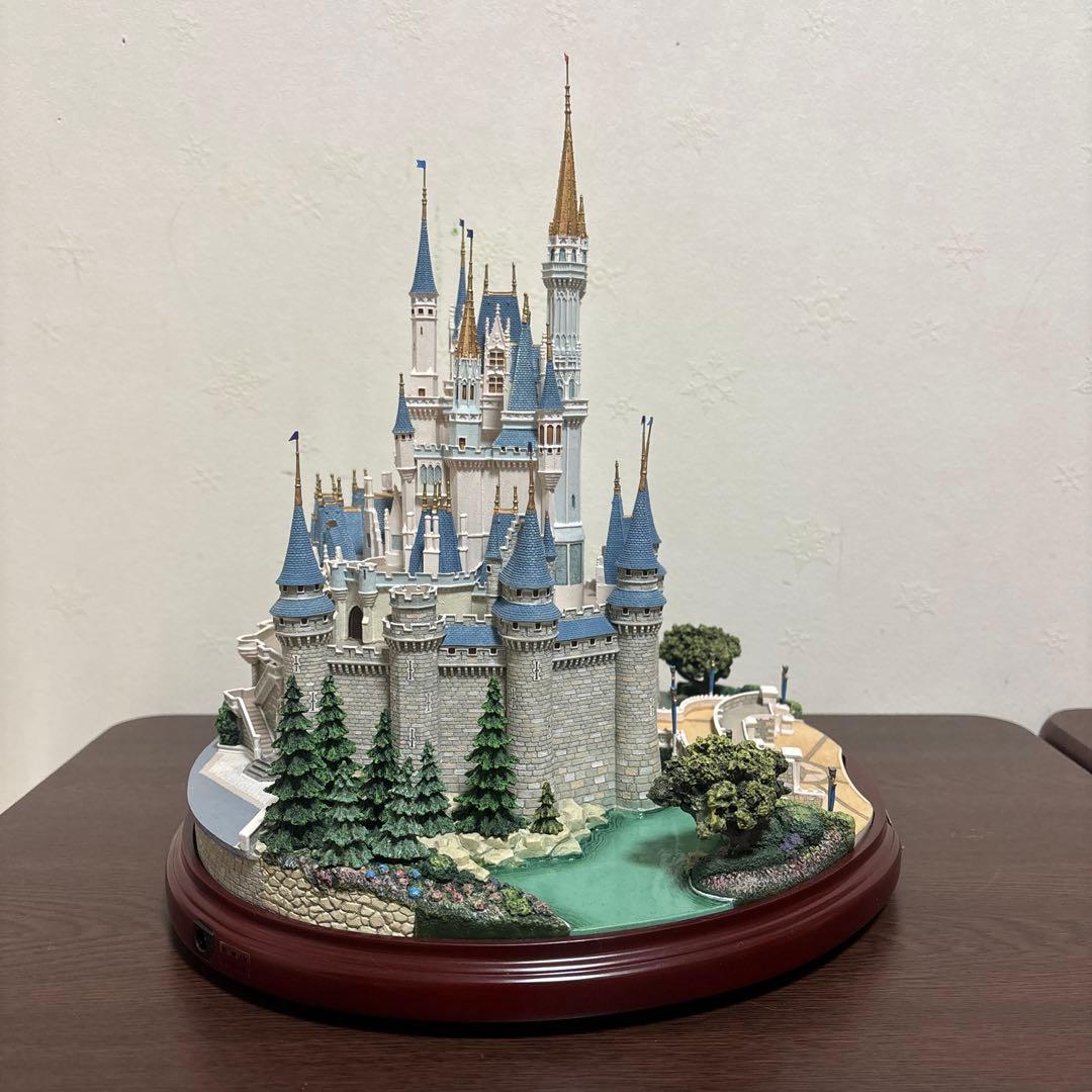 お値下げ中　ディズニー　シンデレラ城　オルショウスキー　希少　ライトアップ