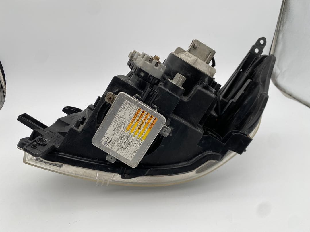 スズキ ワゴンR スティングレー MH23S 純正 HIDヘッドライト左右セット