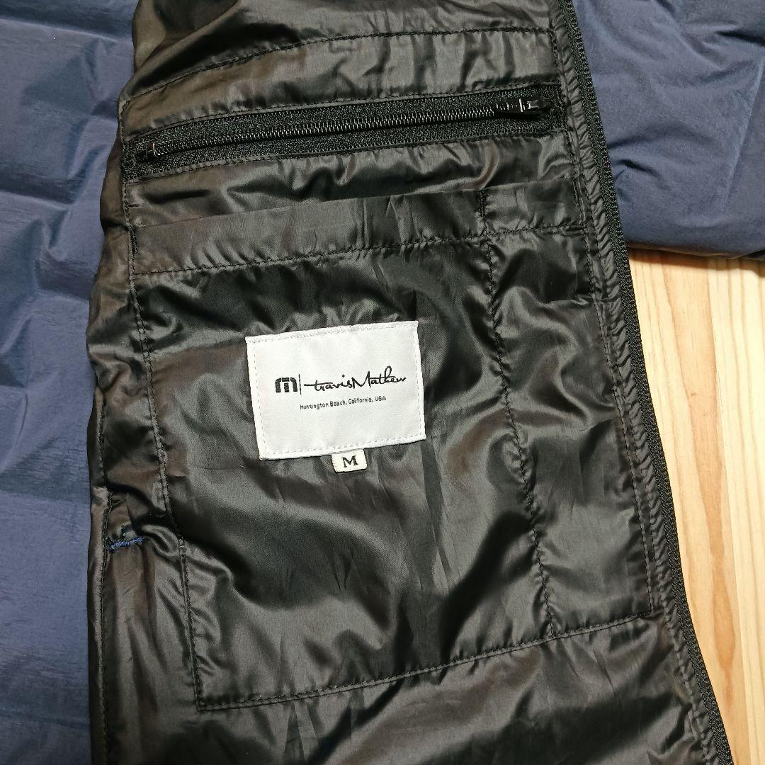 TravisMathew ダウンジャケット 軽量 撥水 M ネイビー×ブラック