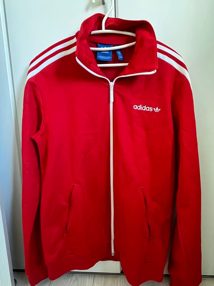 adidas originals トラックジャケット　紅