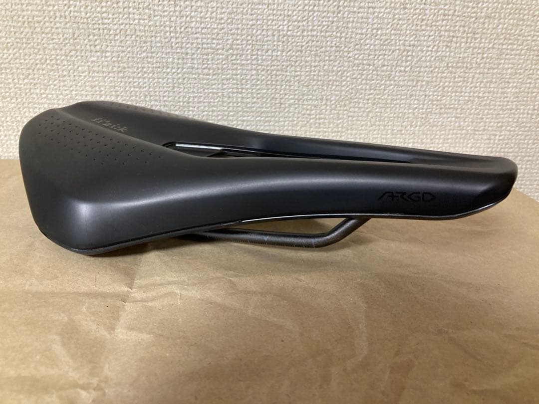フィジーク fizik TEMPO ARGO R3 150mm kiumレール