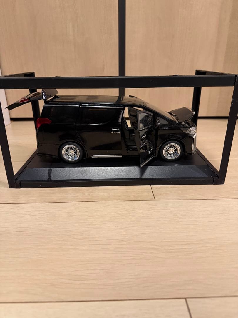最終値下げですToyota Alphard 2023 ミニカー1/18