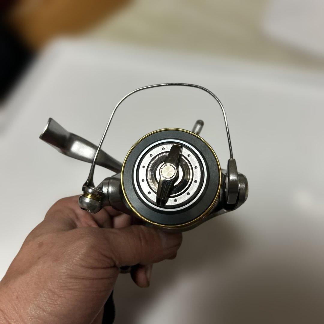 SHIMANO）のスピニングリール「13 バイオマスター SW 4000HG」