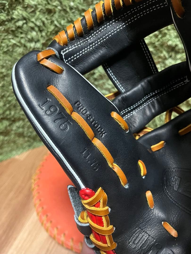 Wilson A2000 1975 硬式内野手用グラブ ブラック×ホワイト