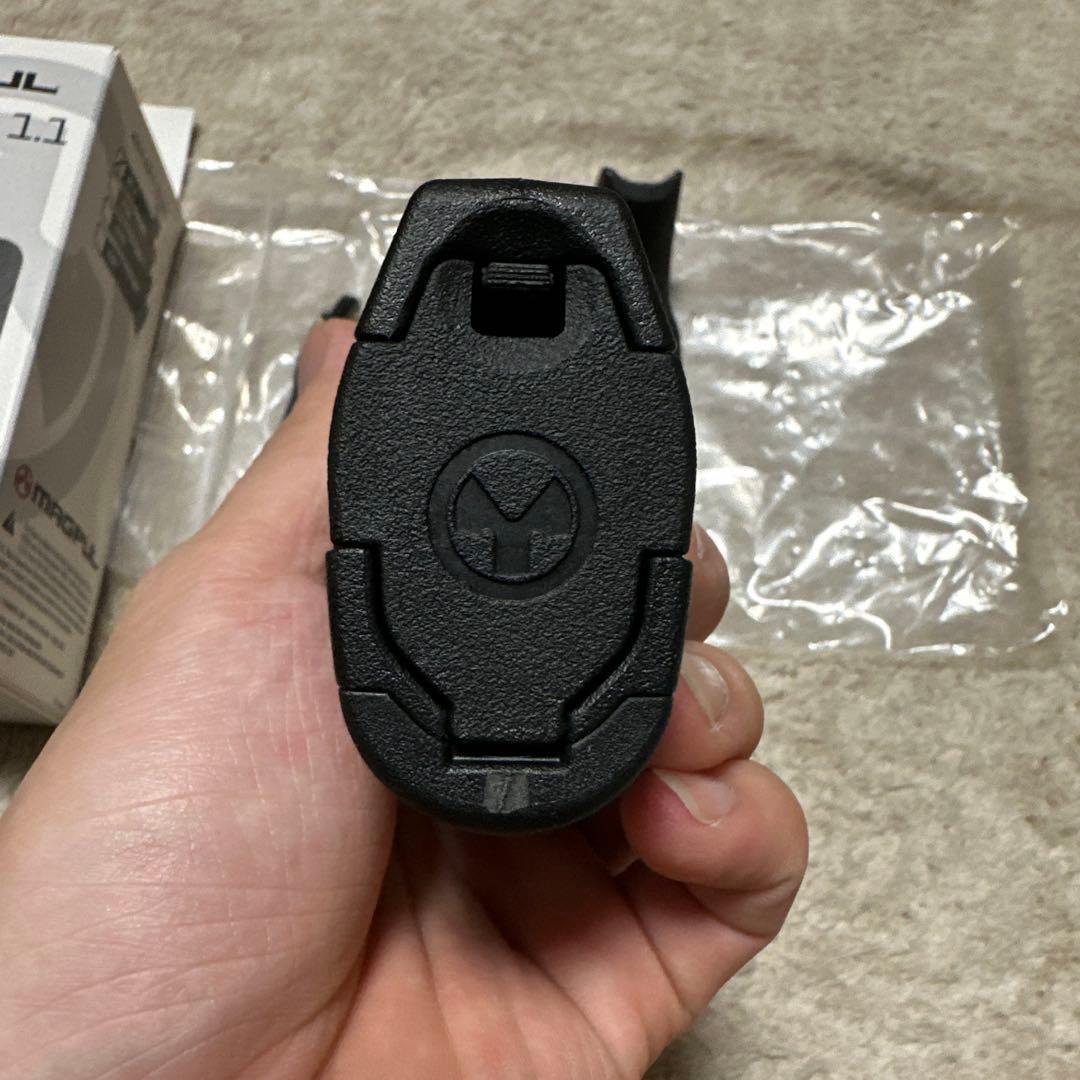 マグプル製　実物MIAD GEN 1.1 グリップキット TYPE-1BK 新品