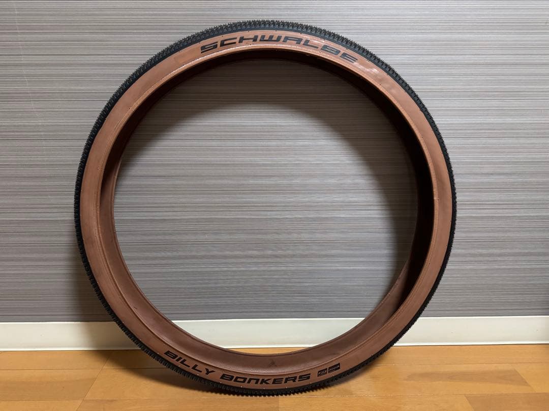 SCHWALBE BILLY BONKERS ブラウンタイヤ 24インチ
