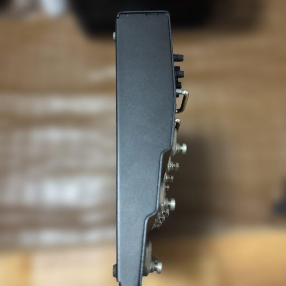 ギター Line 6 M13 Stompbox Modeler