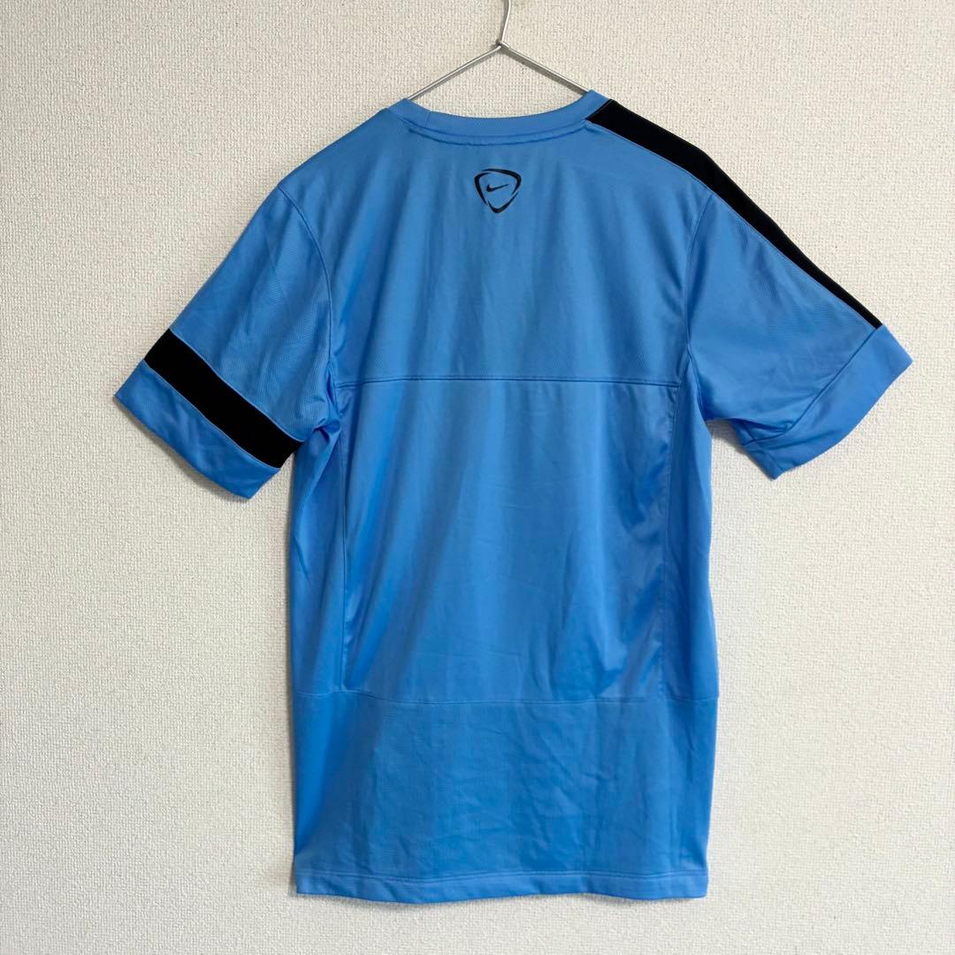NIKE サッカーイングランド代表 トレーニングシャツ 古着 刺繍ロゴ 水色