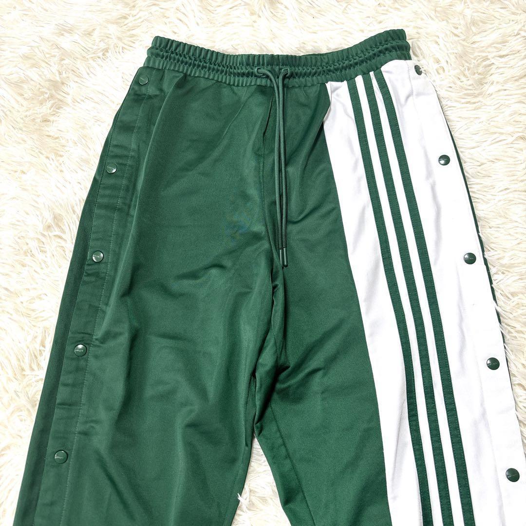 【美品】adidas トレーニングパンツ 男女可 サイドボタン付き グリーン
