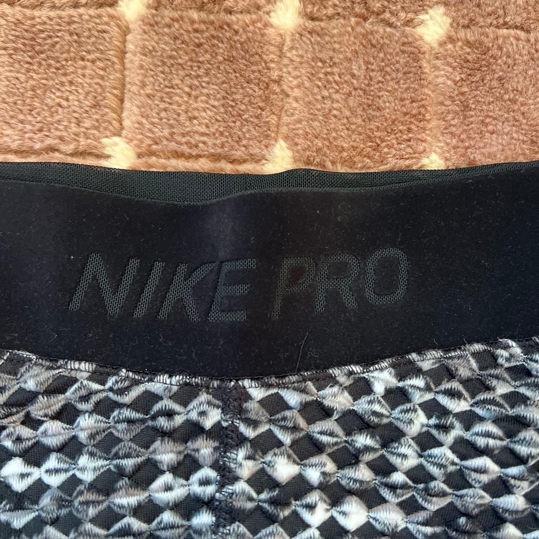 ナイキ　プロ　nike pro hyperwarm セットアップ　トレーニング