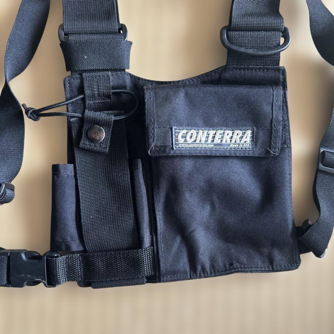 CONTERA ブラック チェストリグ セーバーズアームポーチ付き