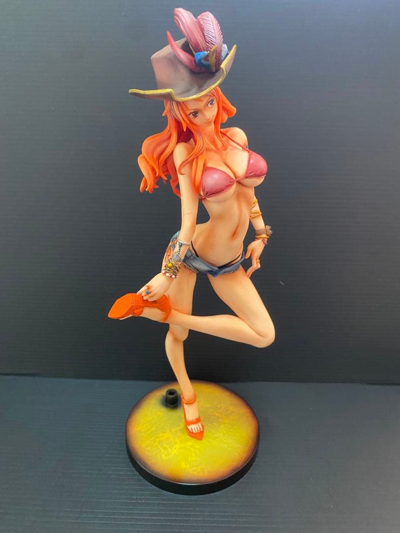 ナミ リペイントフィギュア　ONE PIECE NAMI ワンピース